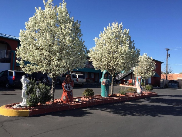 Sandia Peak Inn, a Howard Johnson by Wyndham image 23