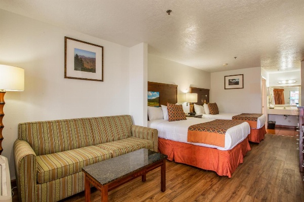 Sandia Peak Inn, a Howard Johnson by Wyndham image 31