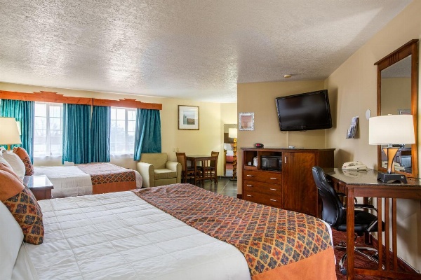 Sandia Peak Inn, a Howard Johnson by Wyndham image 32