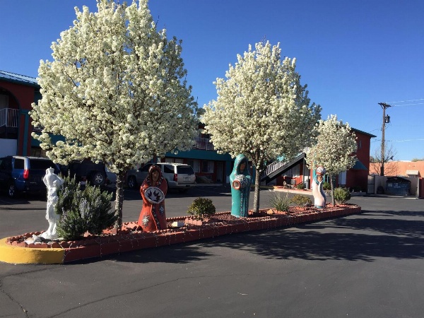 Sandia Peak Inn, a Howard Johnson by Wyndham image 40